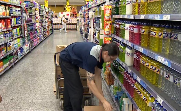 Supermercados do Vale e região têm quase duas mil vagas de emprego abertas