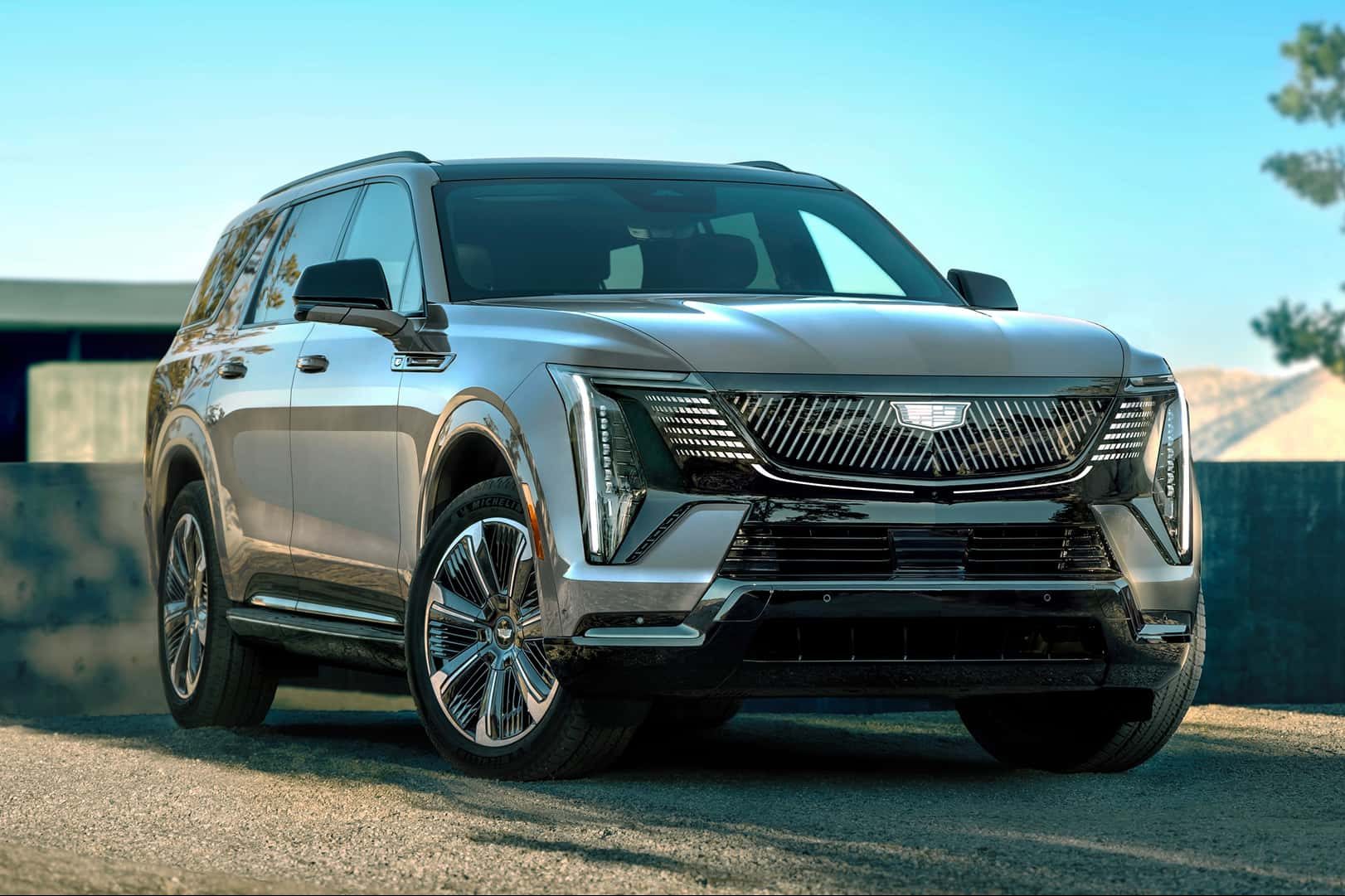 Cadillac estreia no Brasil em 2025 com lojas em apenas duas cidades