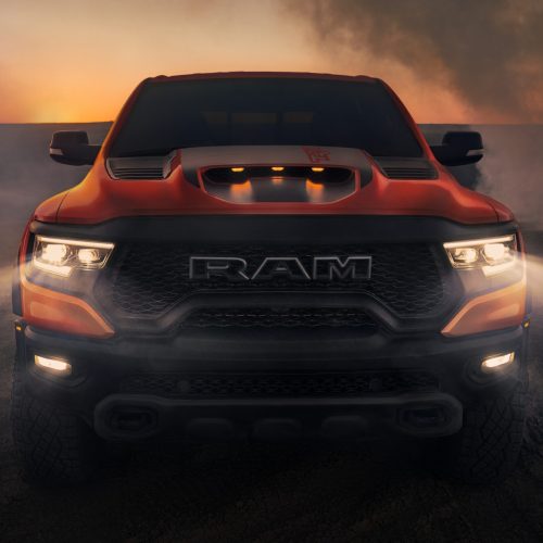 Ram 1500 pode voltar a ter motor V8 5.7 e versão TRX a pedido dos clientes