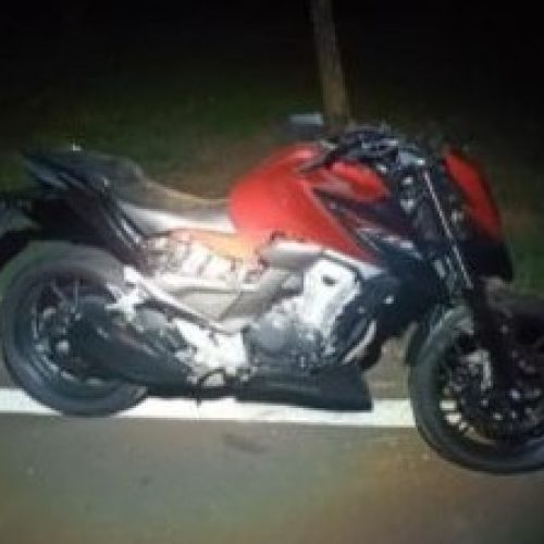 Jovem sem habilitação e passageira de motocicleta morrem após queda em rotatória de Piracicaba